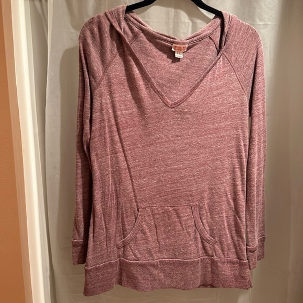 Mossimo Supply Company Long sleeved hooded T-shirt size L